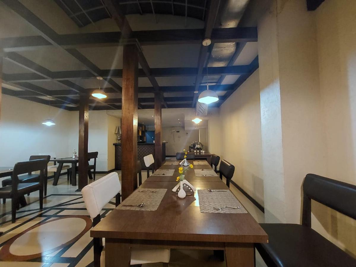 Orbit Hotel - Bagdogra Eksteriør billede