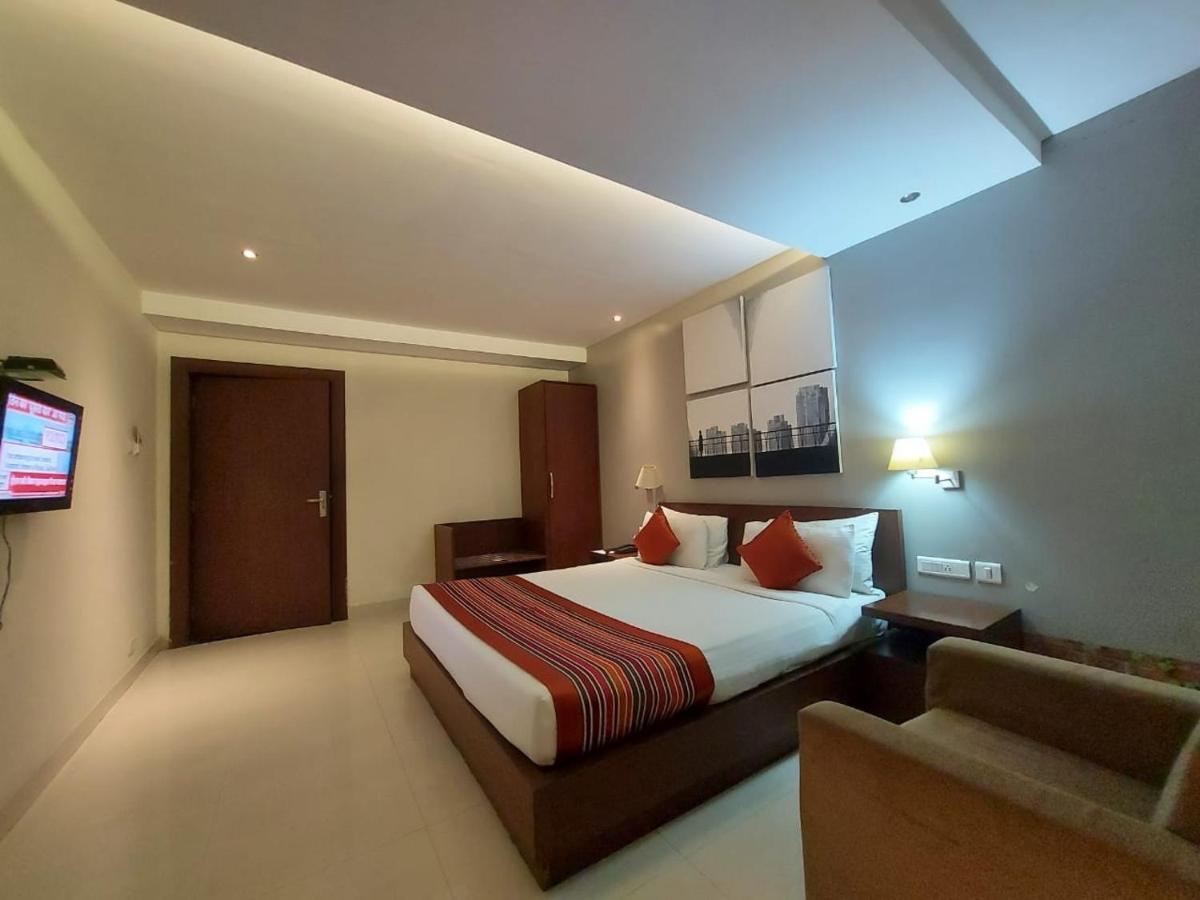Orbit Hotel - Bagdogra Eksteriør billede