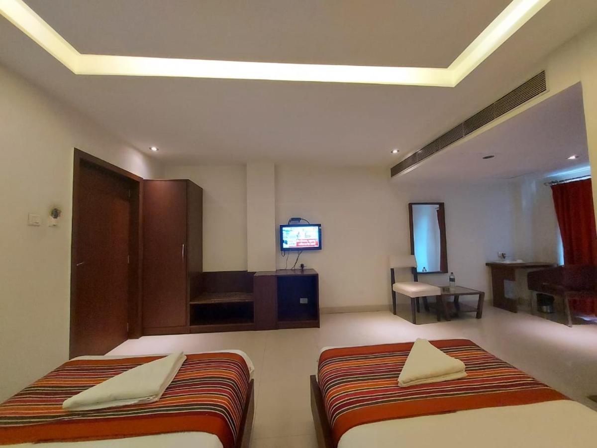 Orbit Hotel - Bagdogra Eksteriør billede